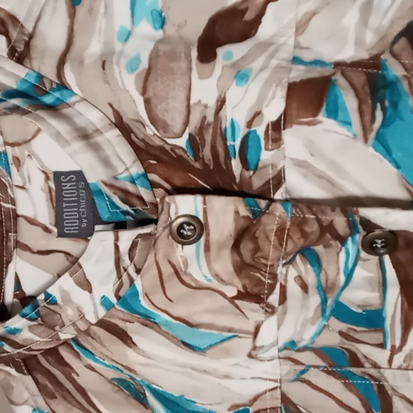 Additions by Chicos Full Button Tan/Blue Flower Patterned Light Jacket Size 2 - Picture 6 of 7